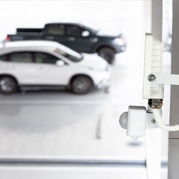 Proyector LED giratorio V-TAC - Samsung - Sensor PIR - Impermeable IP65 - Blanco - 50W - 4000 Lúmenes - 3000K-extra-2.webp